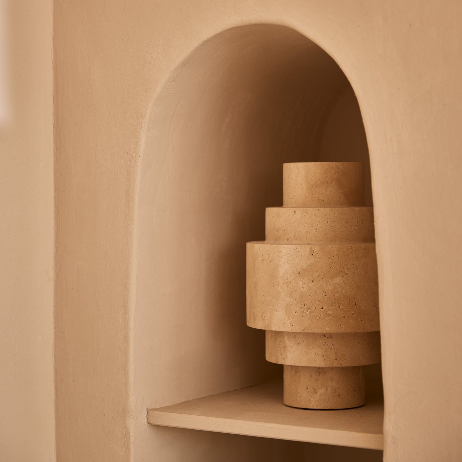 Travertine vaas object MOOISA