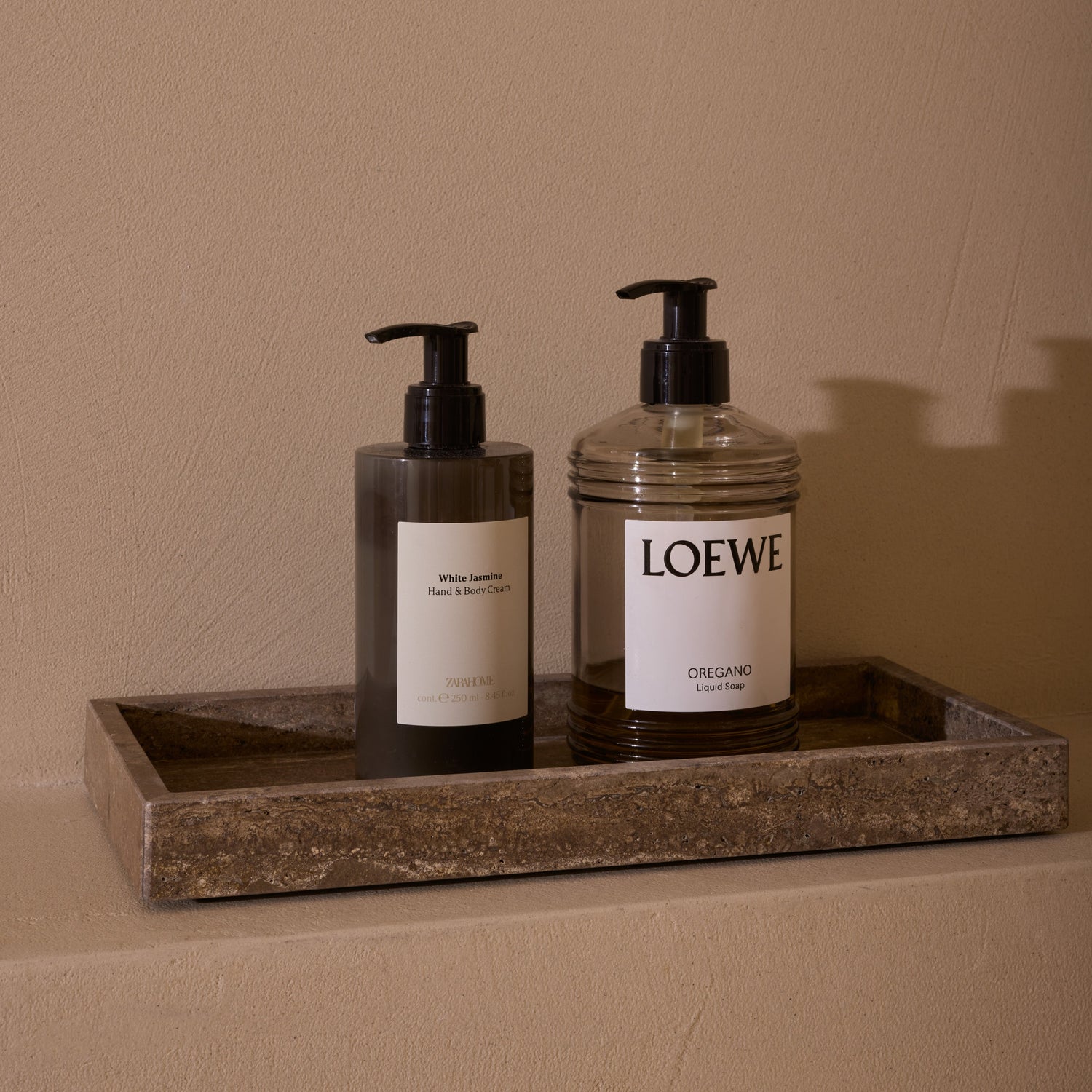 Tablett aus Titanium Travertin, 15x30cm